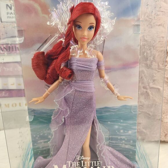 Disney Collector {The Little Mermaid} 35th Anniversary Doll - Picture 2 of 4